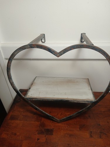 Metal heart shaped wall - heart, shelf
