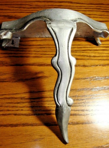 Metal silver tone - wall, shelf